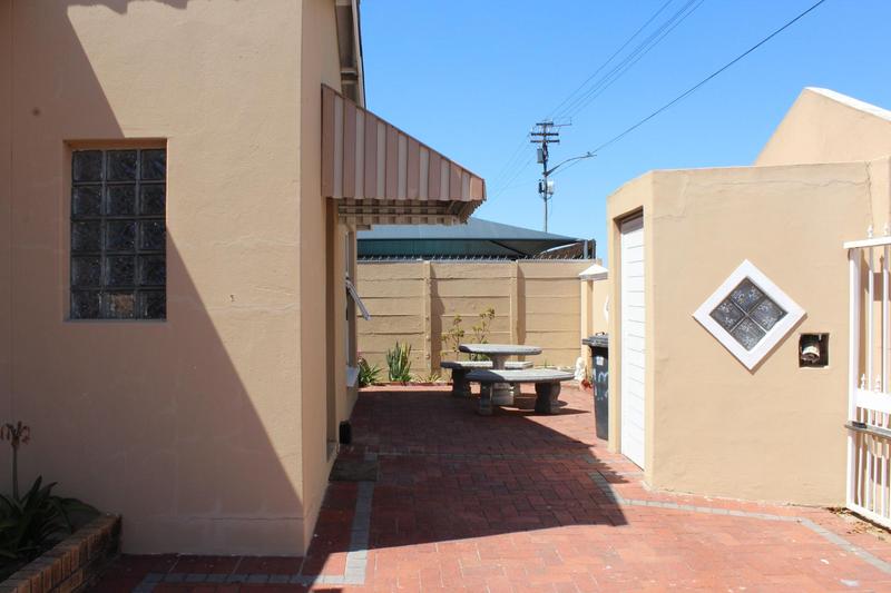 4 Bedroom Property for Sale in Townsend Estate Western Cape